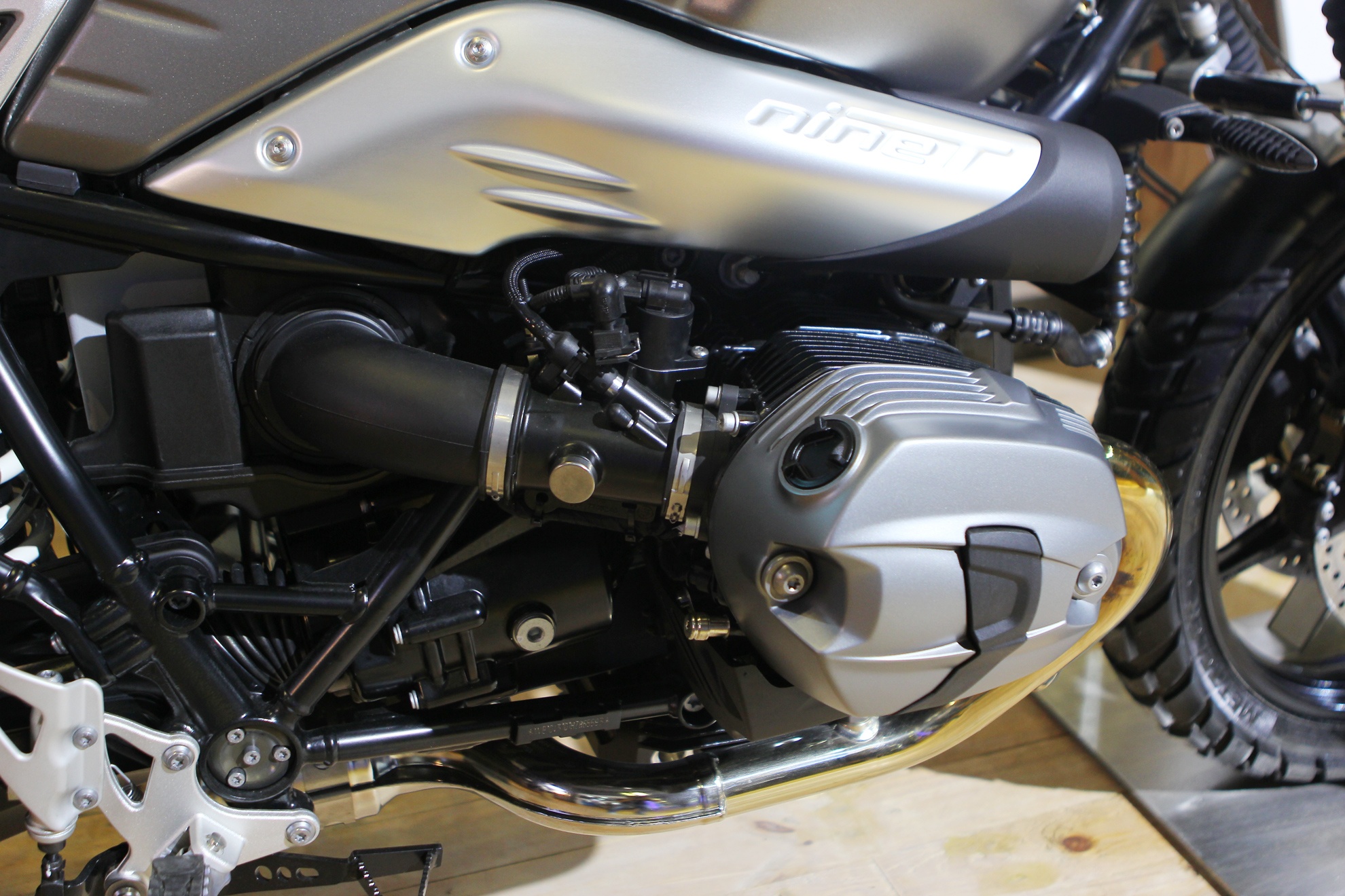 BMW RnineT Scrambler về Việt Nam ảnh 12 BMW RnineT Scrambler ve Viet Nam anh 12