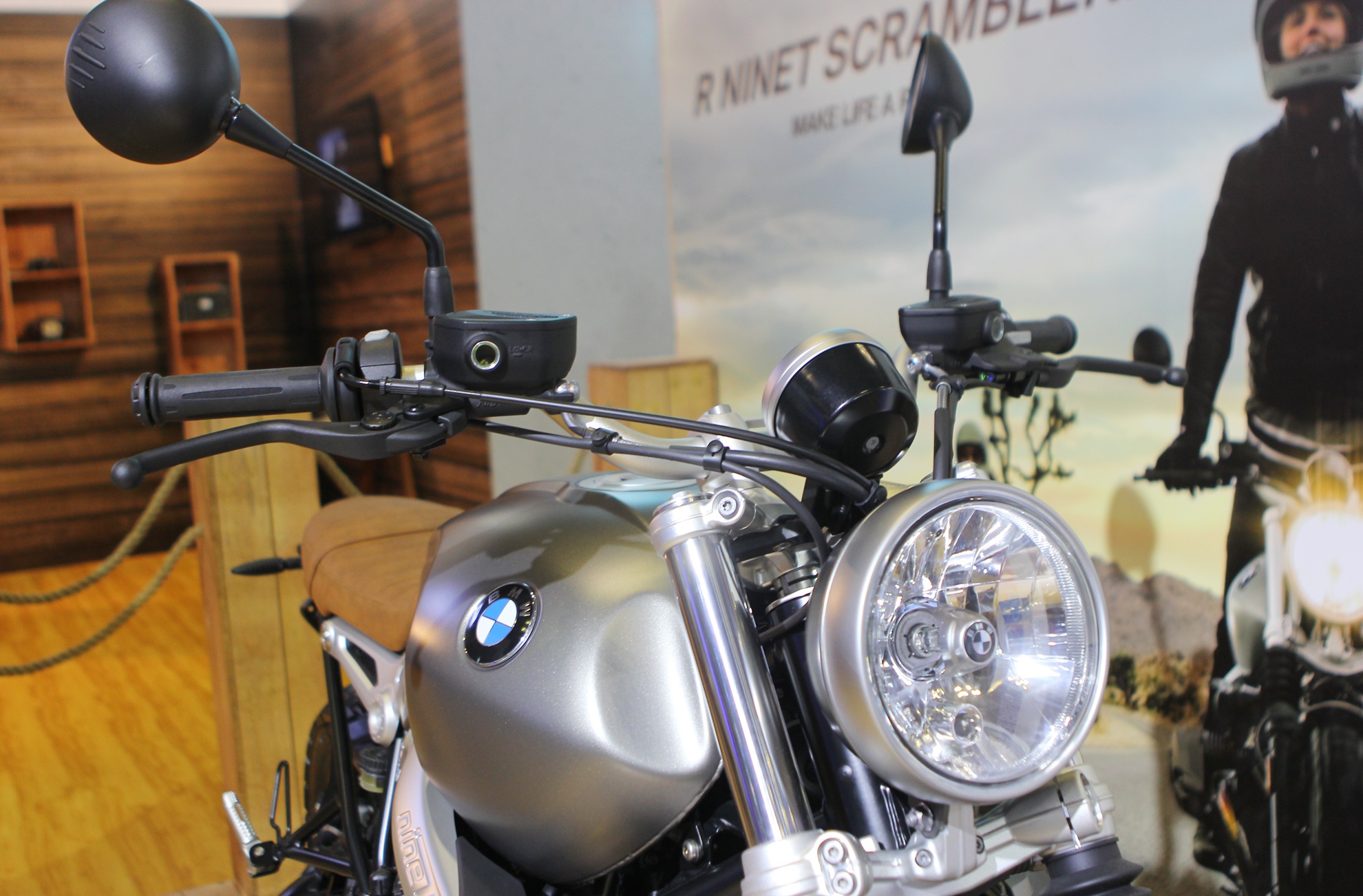 BMW RnineT Scrambler về Việt Nam ảnh 2 BMW RnineT Scrambler ve Viet Nam anh 2