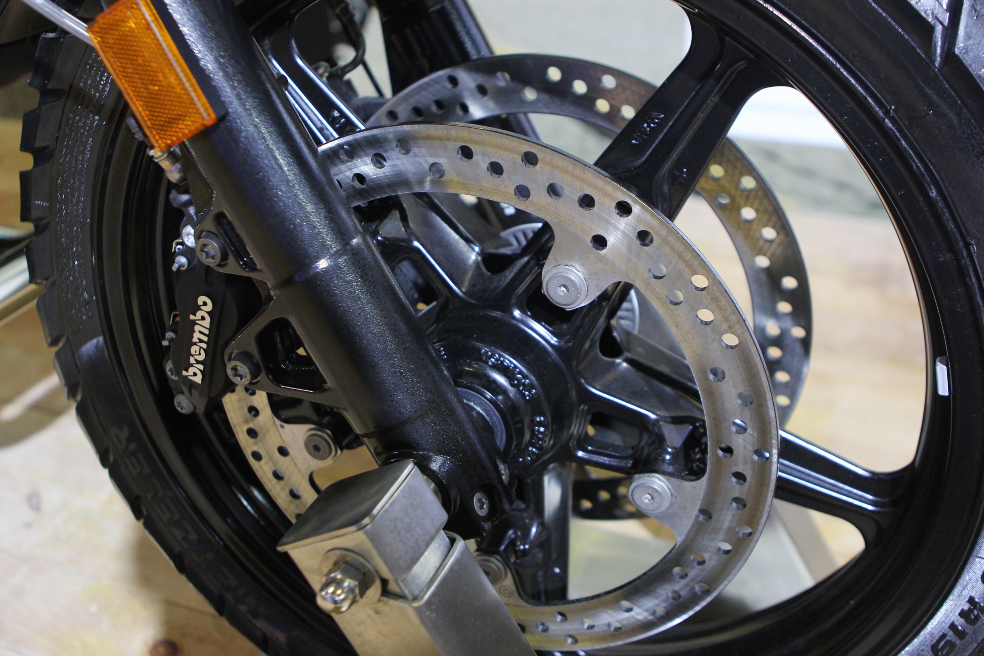 BMW RnineT Scrambler về Việt Nam ảnh 4 BMW RnineT Scrambler ve Viet Nam anh 4