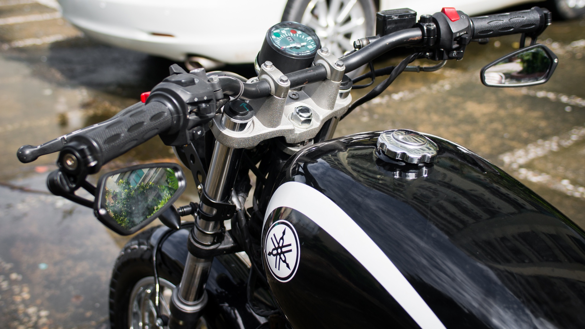 Yamaha FZ150 do phong cach co dien o Viet Nam anh 4