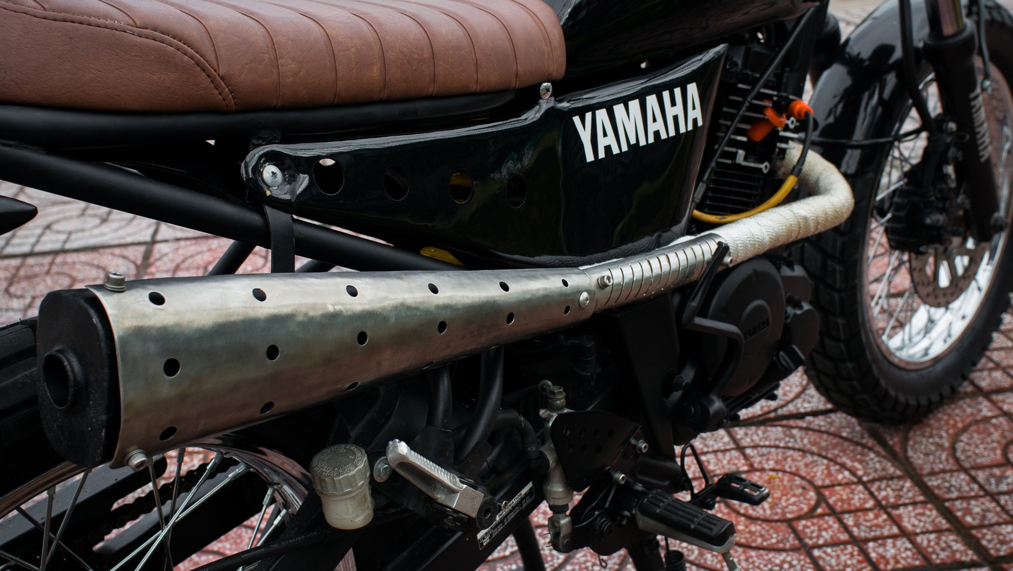 Yamaha FZ150 do phong cach co dien o Viet Nam anh 5