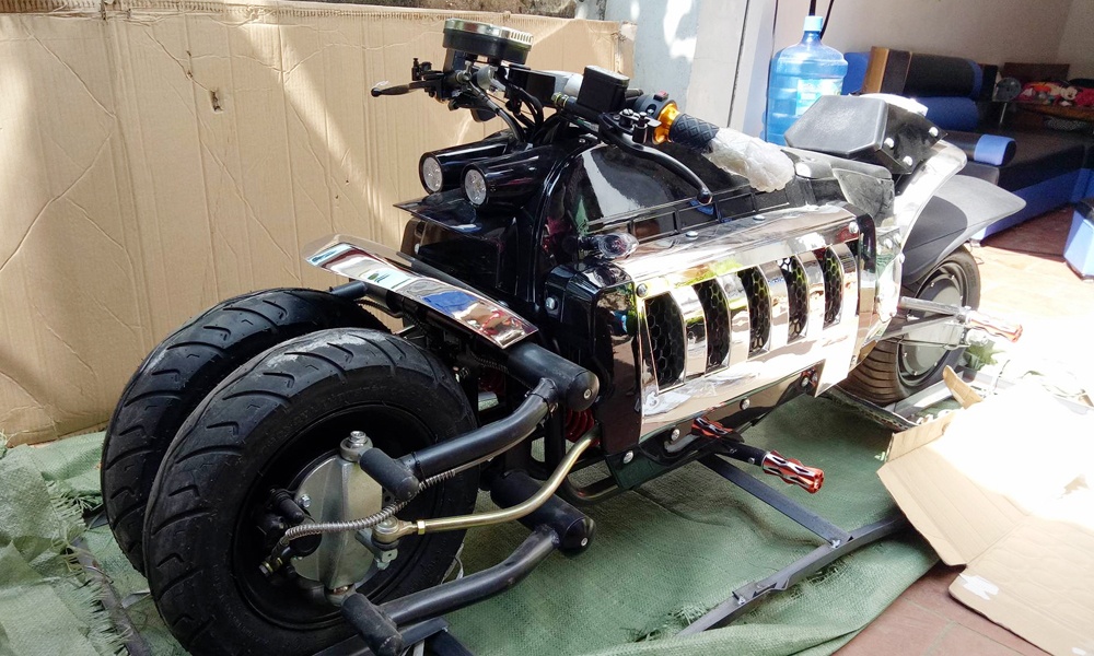 Xe nhai Dodge Tomahawk o Viet Nam anh 2