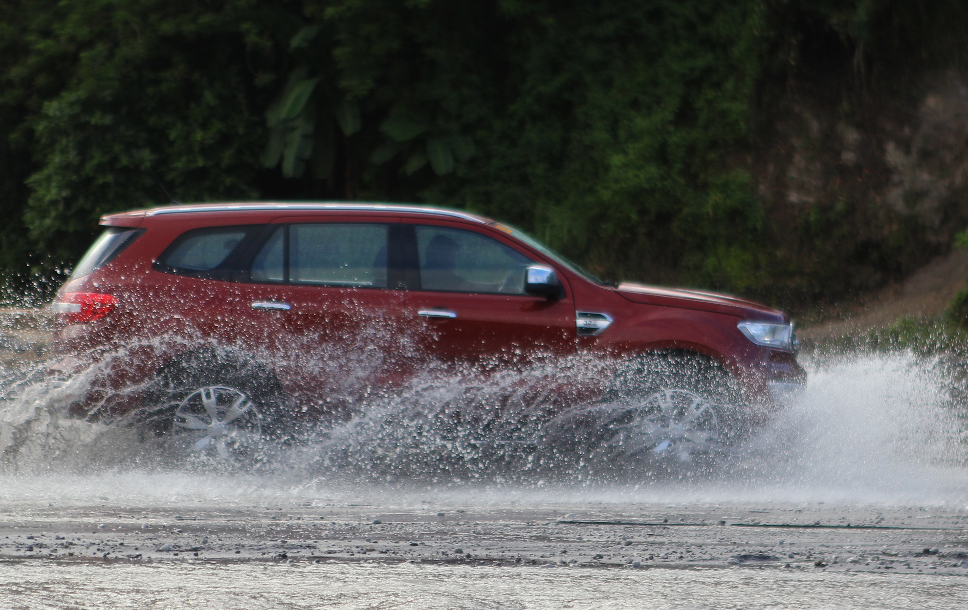 Xe the thao da dung cua Ford anh 11