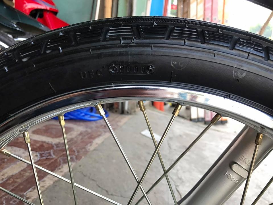 Anh Honda Super Dream hang doc o Sai Gon anh 5