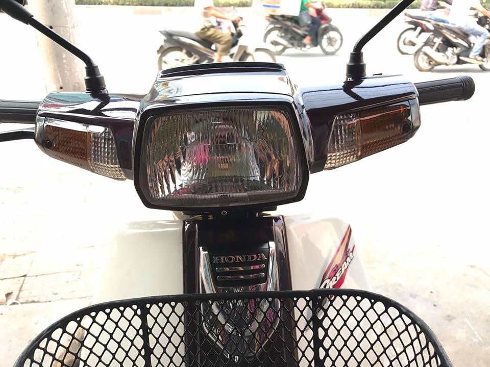 Anh Honda Super Dream hang doc o Sai Gon anh 12