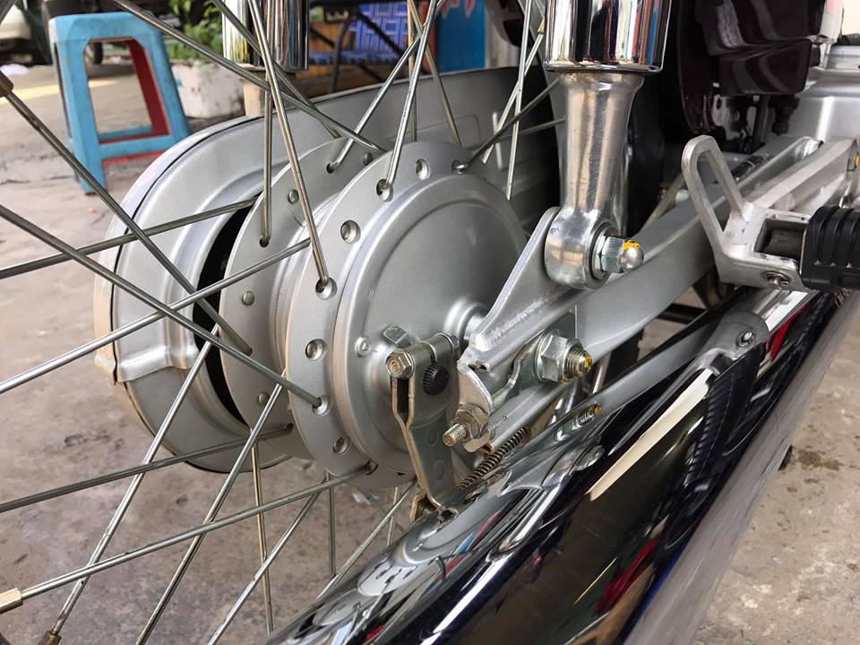 Anh Honda Super Dream hang doc o Sai Gon anh 6
