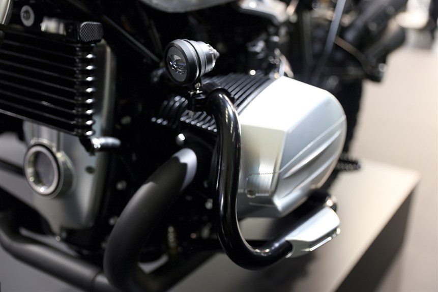 BMW R NineT Scrambler độ đồ chơi Rizoma ảnh 10 BMW R NineT Scrambler do do choi Rizoma anh 10