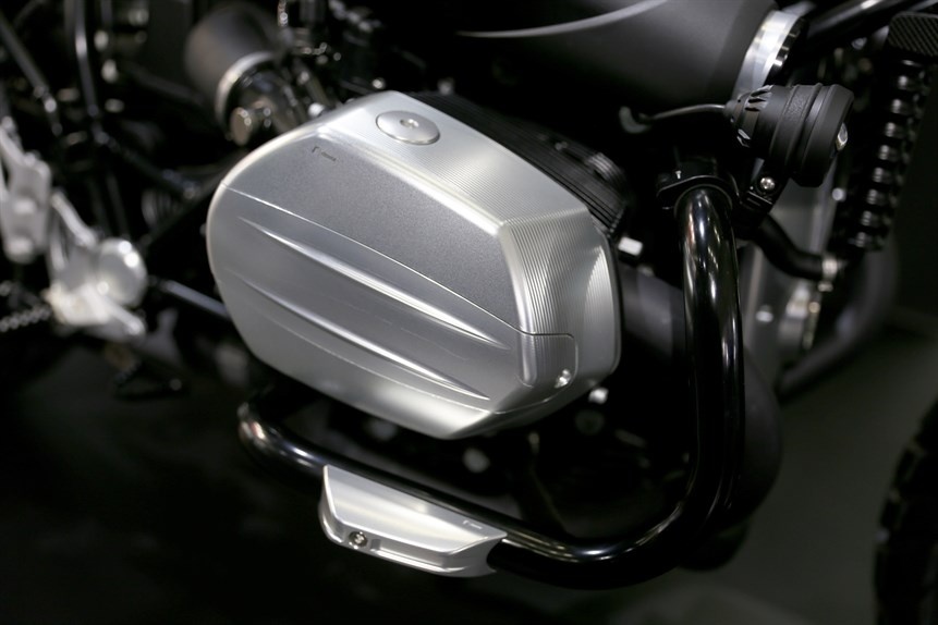 BMW R NineT Scrambler độ đồ chơi Rizoma ảnh 9 BMW R NineT Scrambler do do choi Rizoma anh 9