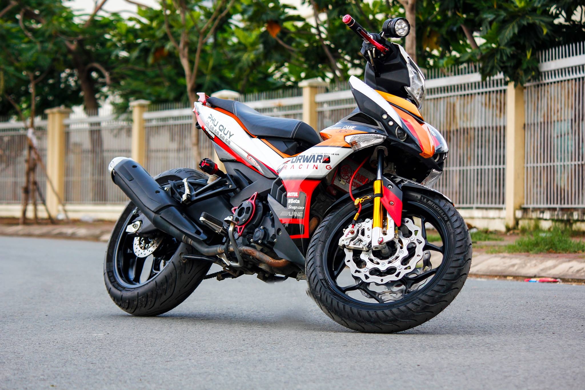 Exciter 150 do o Sai Gon anh 1