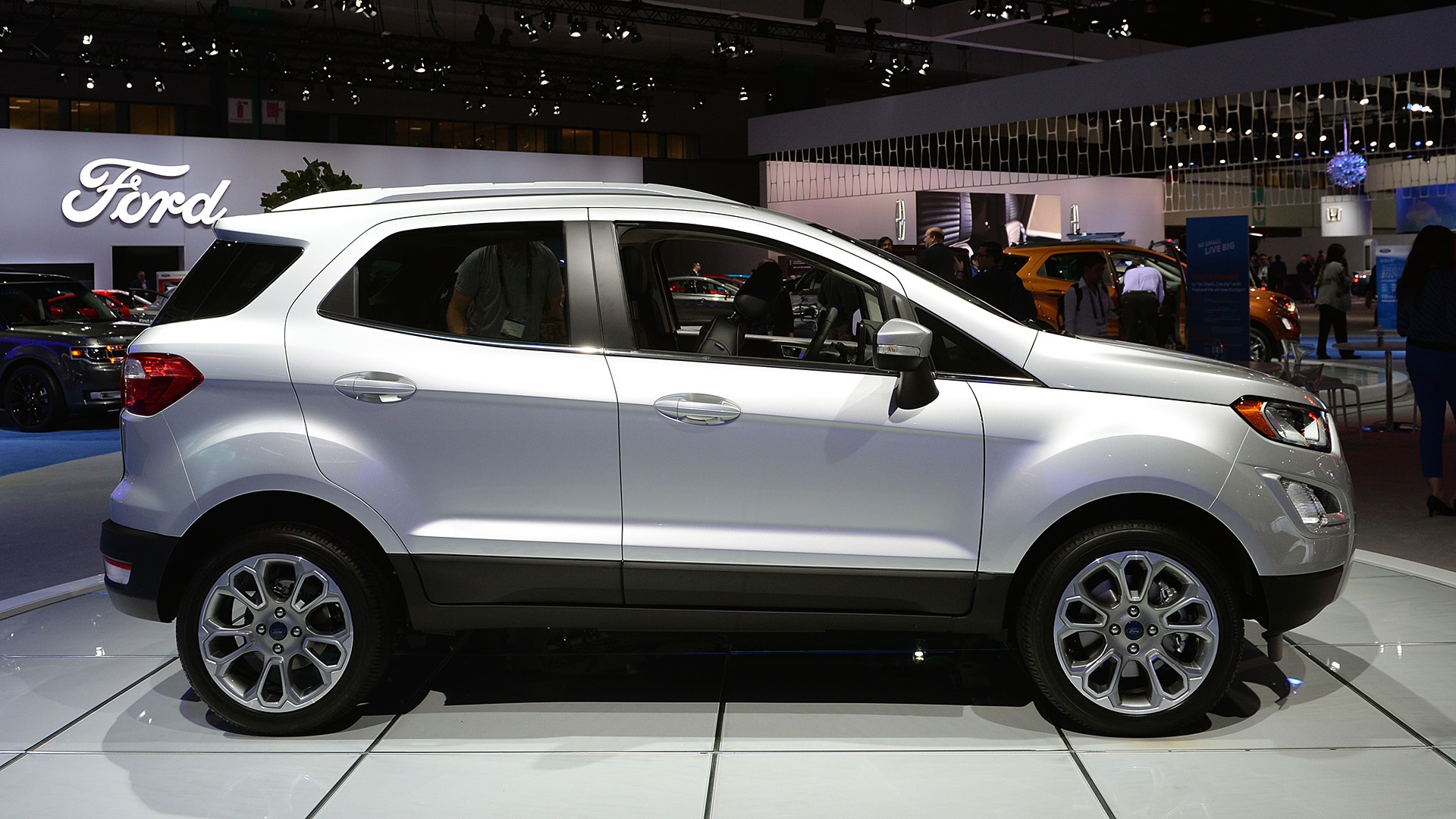 Ford EcoSport 2017 ra mắt ở Mỹ ảnh 3 Ford EcoSport 2017 ra mat o My anh 3