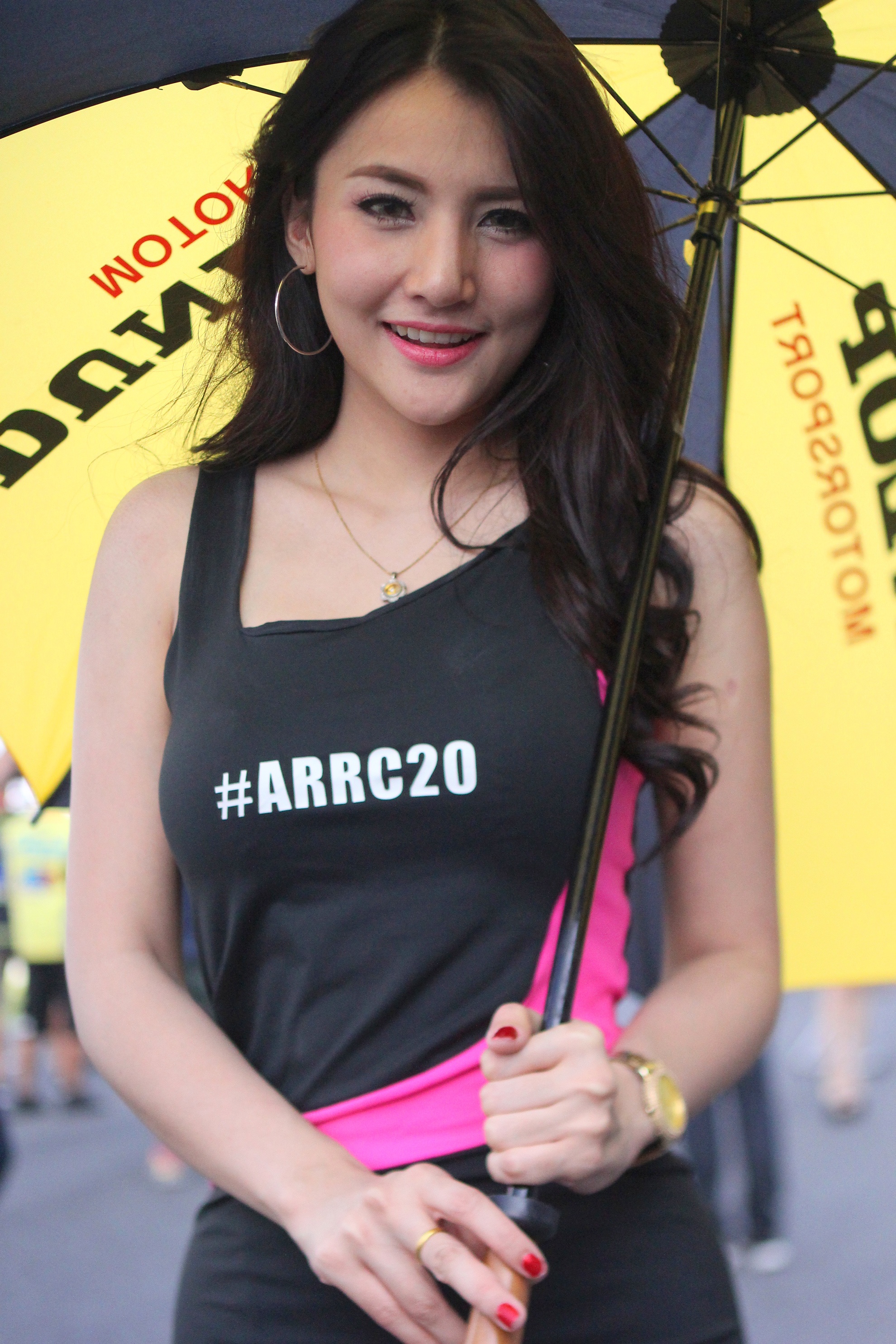 Nguoi dep o giai dua moto chau A anh 6