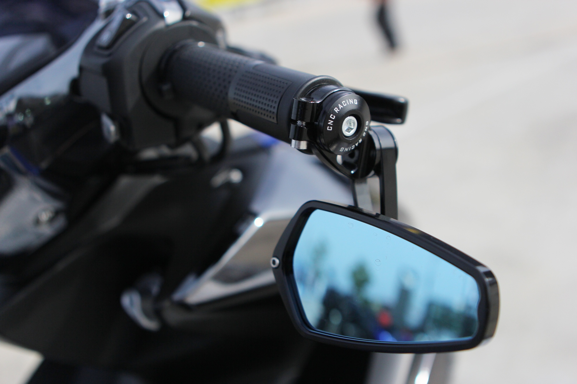 Xe thay the Nouvo do do choi hang hieu anh 2