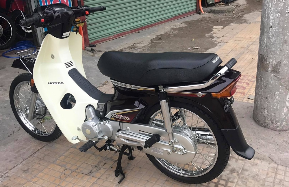 Honda Super Dream hang doc o Sai Gon anh 2