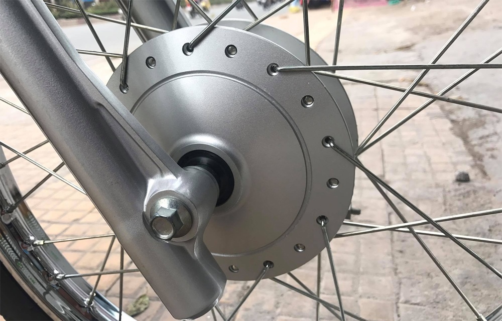 Honda Super Dream hang doc o Sai Gon anh 3