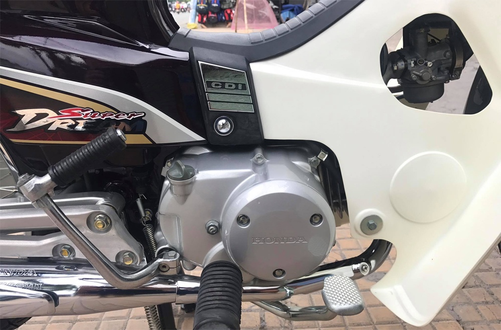 Honda Super Dream hang doc o Sai Gon anh 4