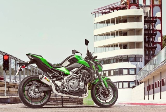 3 kieu ong xa Akrapovic do cho Kawasaki Z900 hinh anh