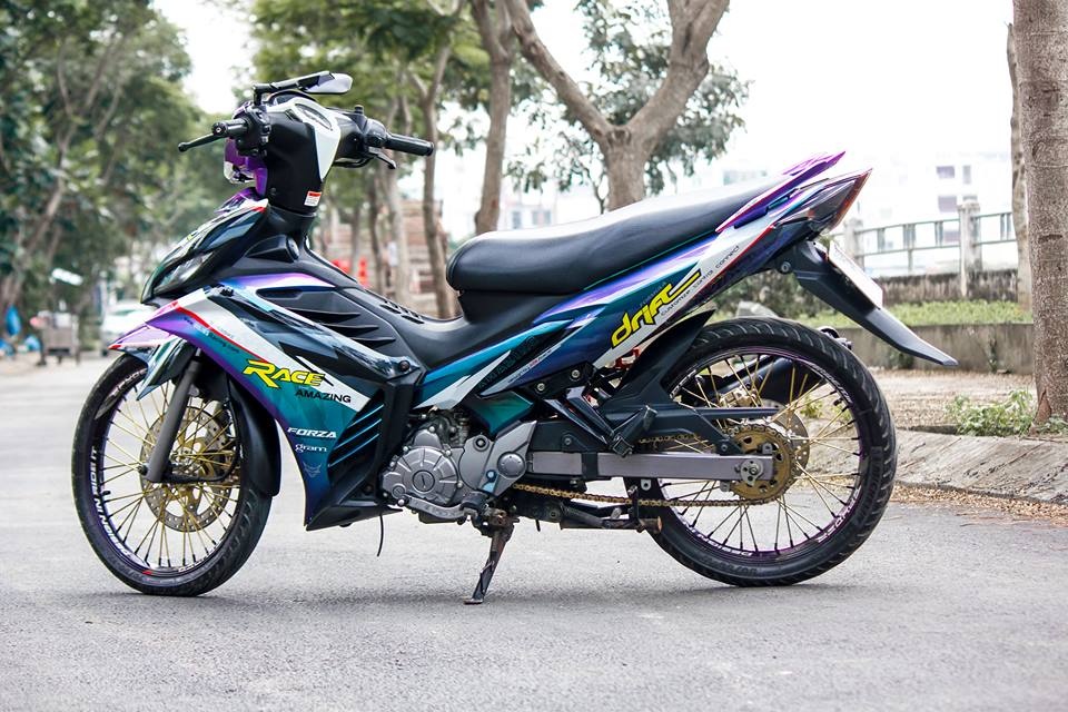 Exciter 135 son dan ao chuyen mau bat mat o Ca Mau hinh anh