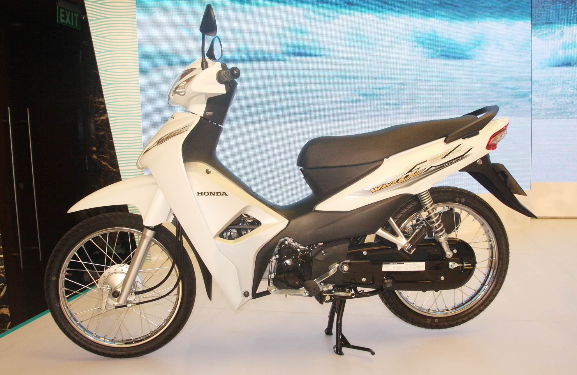 Honda Wave Alpha 110 ra mat o Viet Nam anh 2