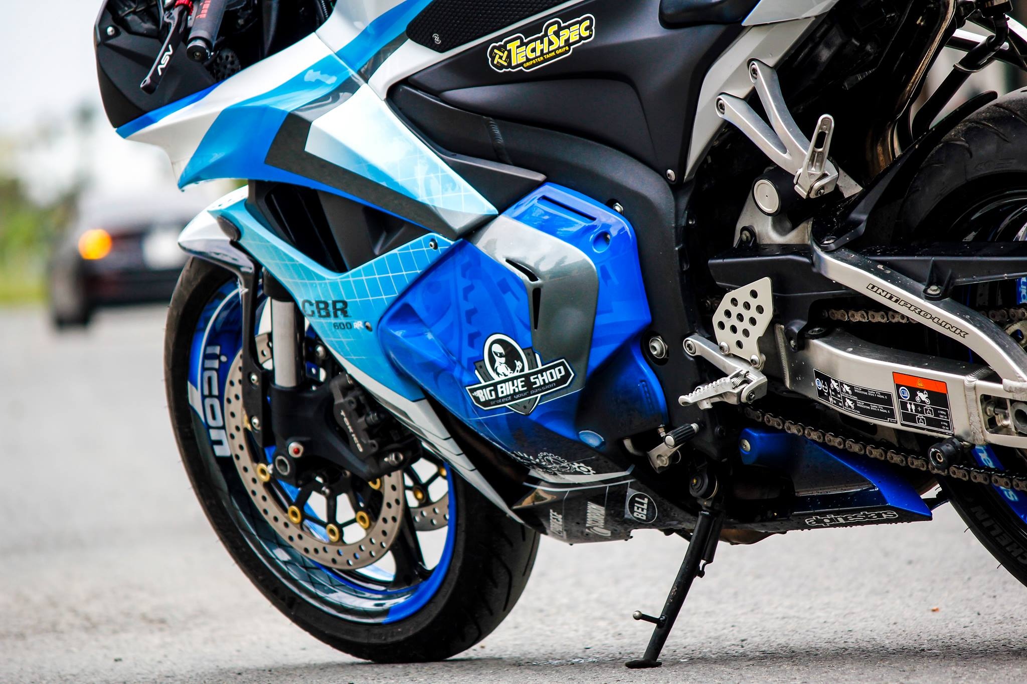 Honda CBR600RR do dan ao o Sai Gon anh 4