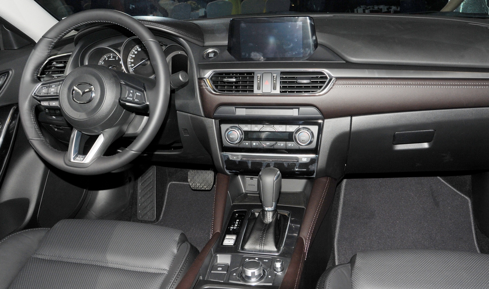 Mazda 6 2017 ra mắt ở Việt Nam ảnh 2 Mazda 6 2017 ra mat o Viet Nam anh 2