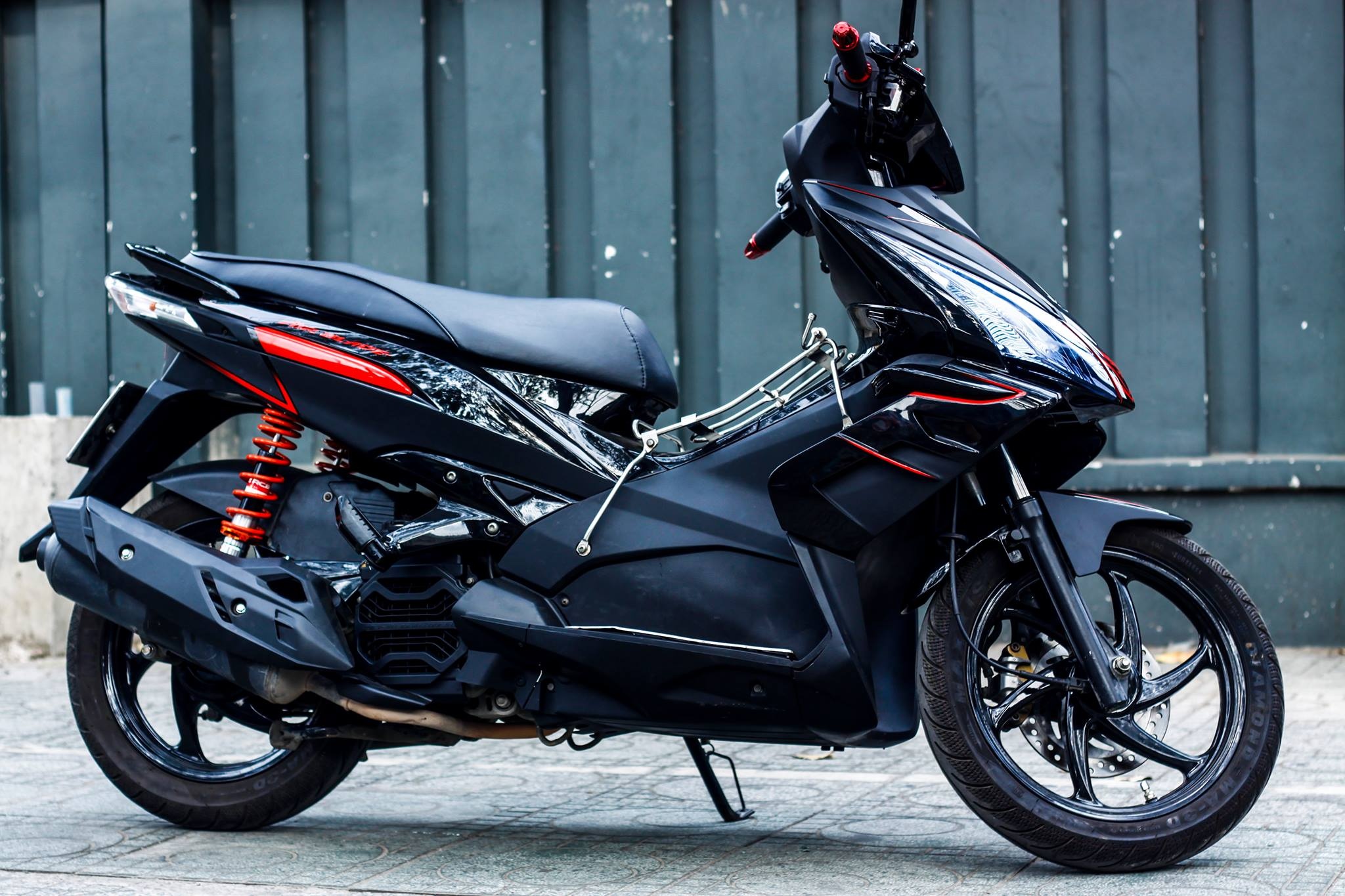 Honda Air Blade 2008 do phong cach xe nhap Thai o Sai Gon hinh anh