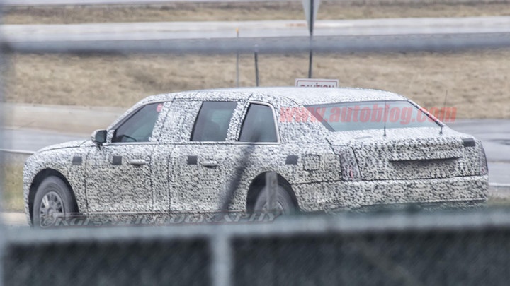 Xe di chuyen cua Tong thong Donald Trump anh 3