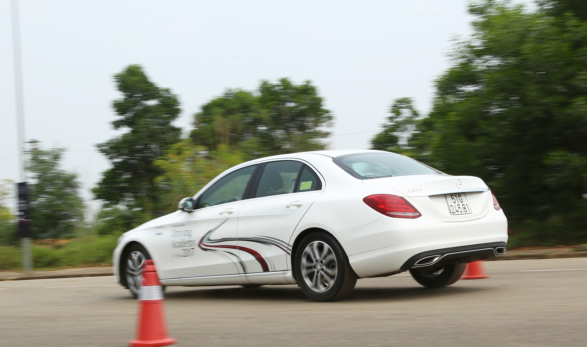 Dan Mercedes-Benz tu hoi o Ha Noi anh 6