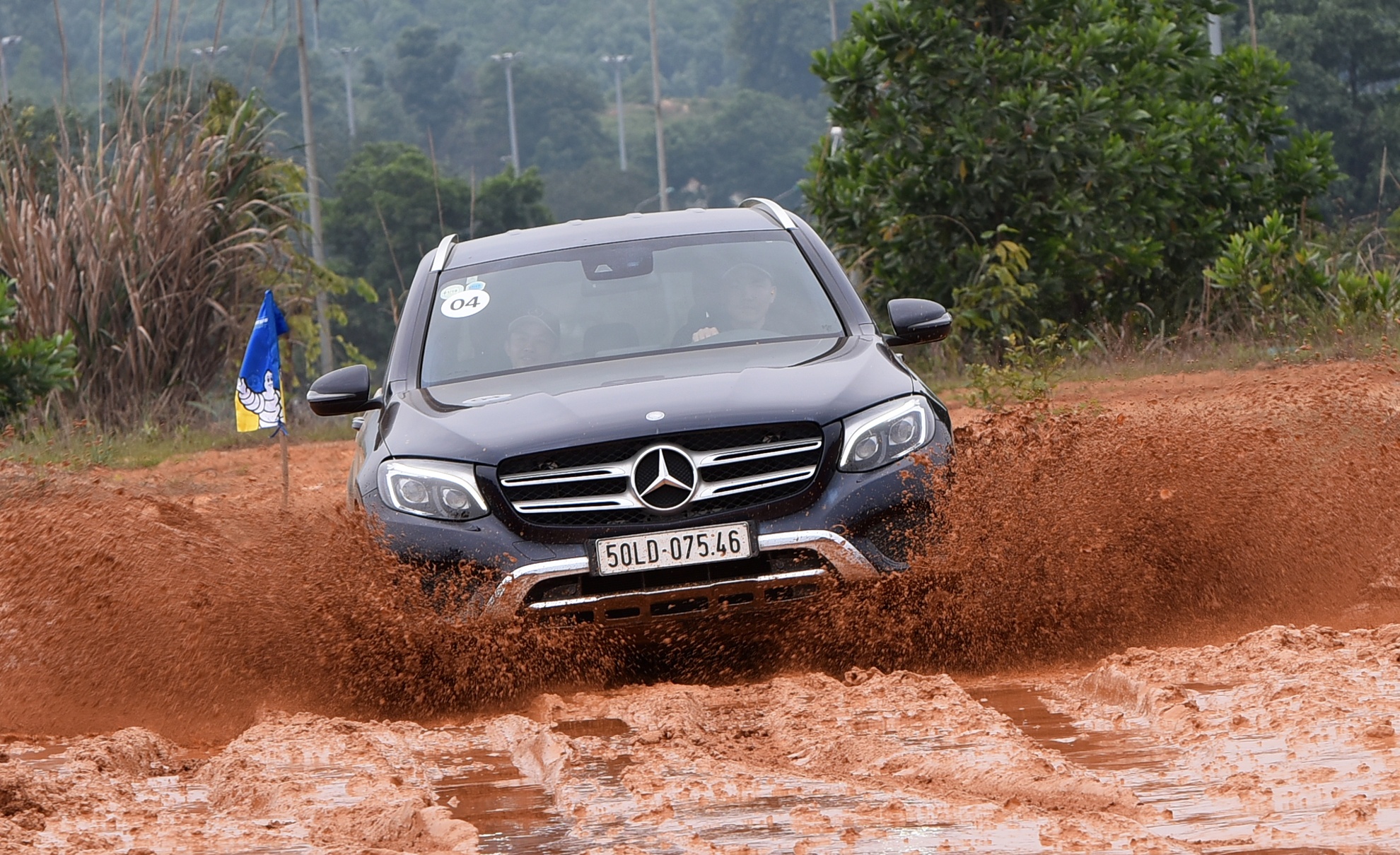 Dan Mercedes-Benz tu hoi o Ha Noi anh 7