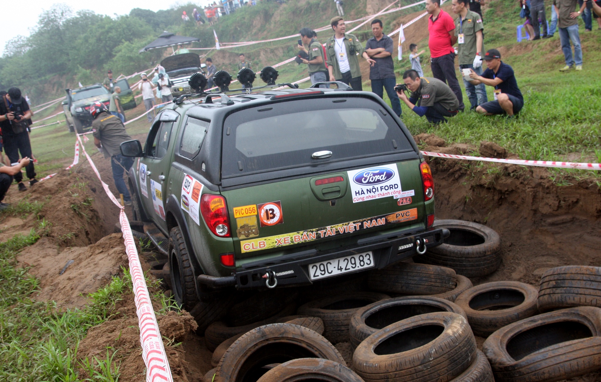 Ban tai off-road o Ha Noi anh 4