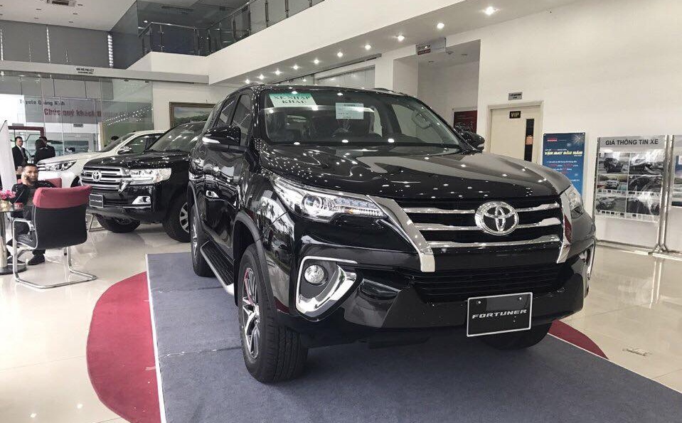 Nguoi dan co mua duoc oto gia re vao nam 2018? hinh anh