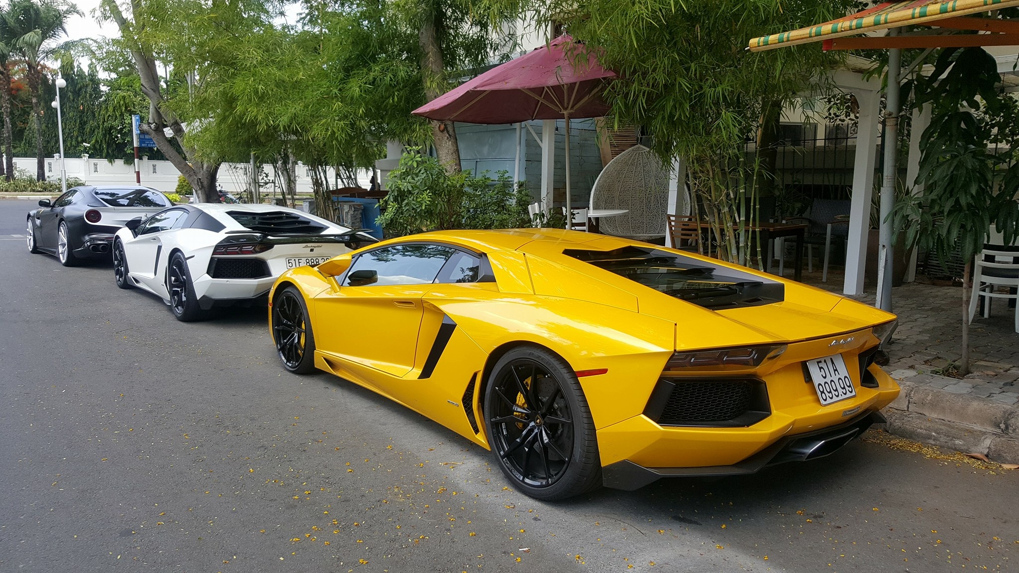 Sieu xe cua dai gia Sai thanh xuong pho anh 4