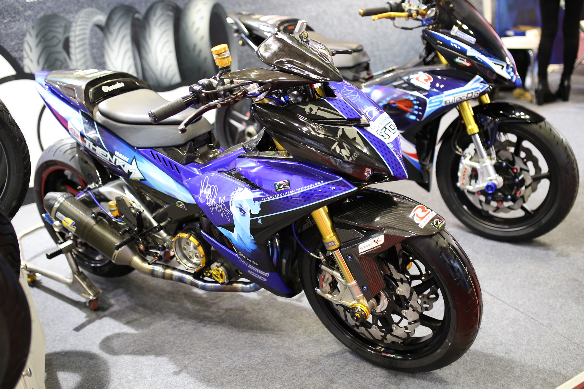 Exciter 150 do do choi hang hieu cua biker Sai Gon hinh anh