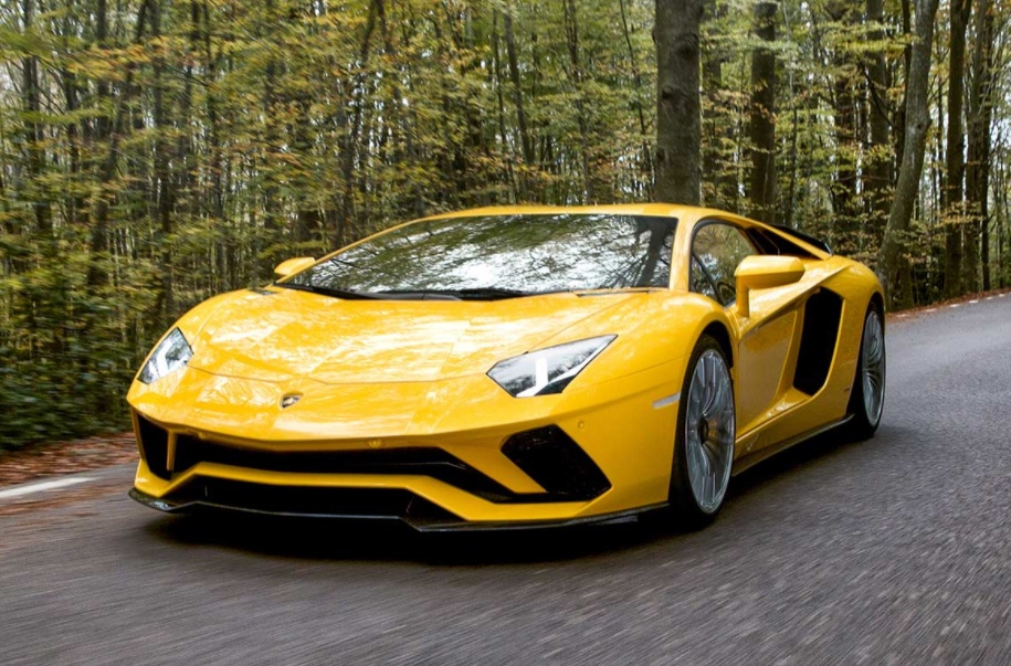 Thu toc do voi Lamborghini Aventador S hinh anh