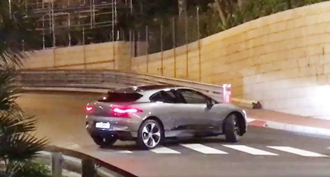 Jaguar I-Pace phien ban san xuat lo dien o Monaco hinh anh
