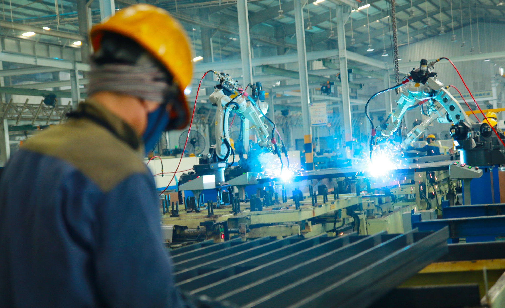 Xe Kia,  Mazda lap rap o Viet Nam the nao anh 12