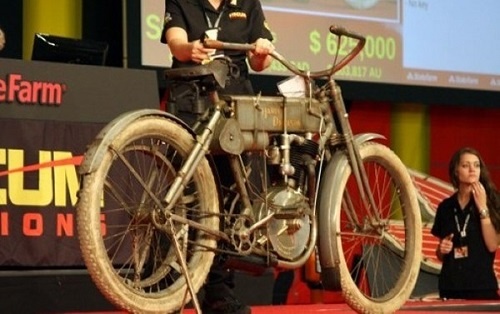 Xe dau gia dat nhat lich su anh 3