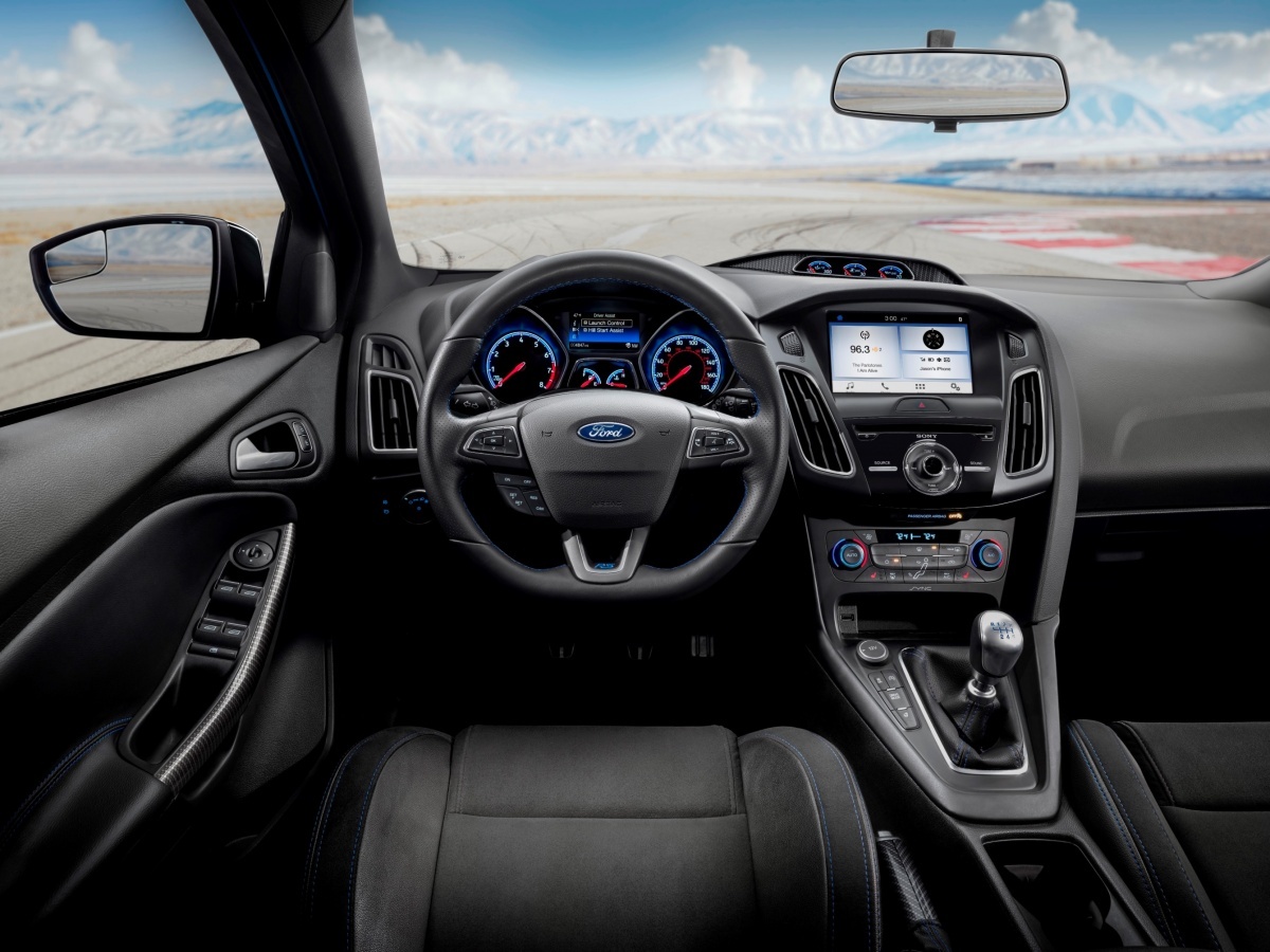 Ford Focus RS 2018 giá bao nhiêu ảnh 2 Ford Focus RS 2018 gia bao nhieu anh 2