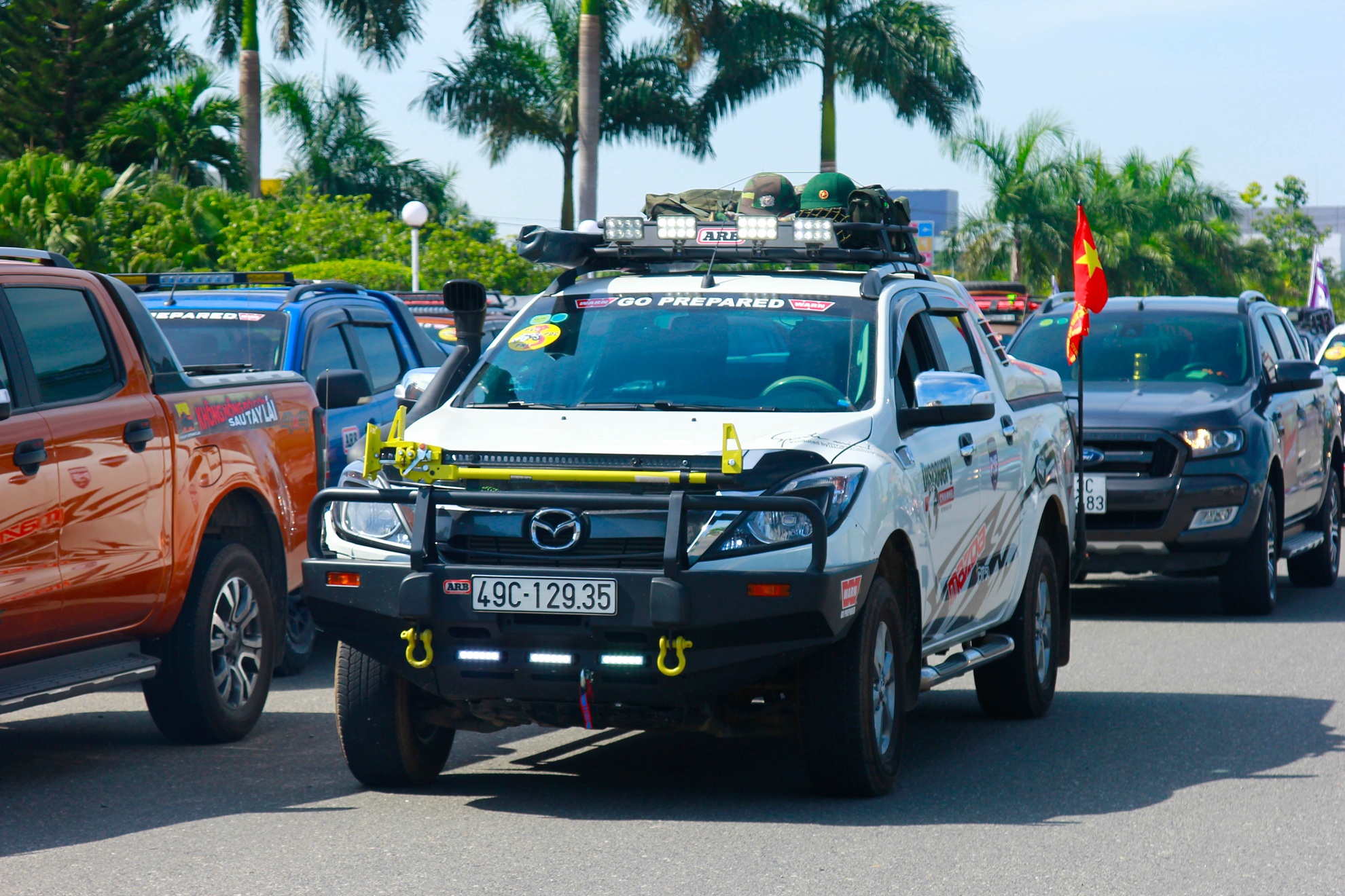 Hon 100 chiec ban tai tu hoi o Da Nang hinh anh