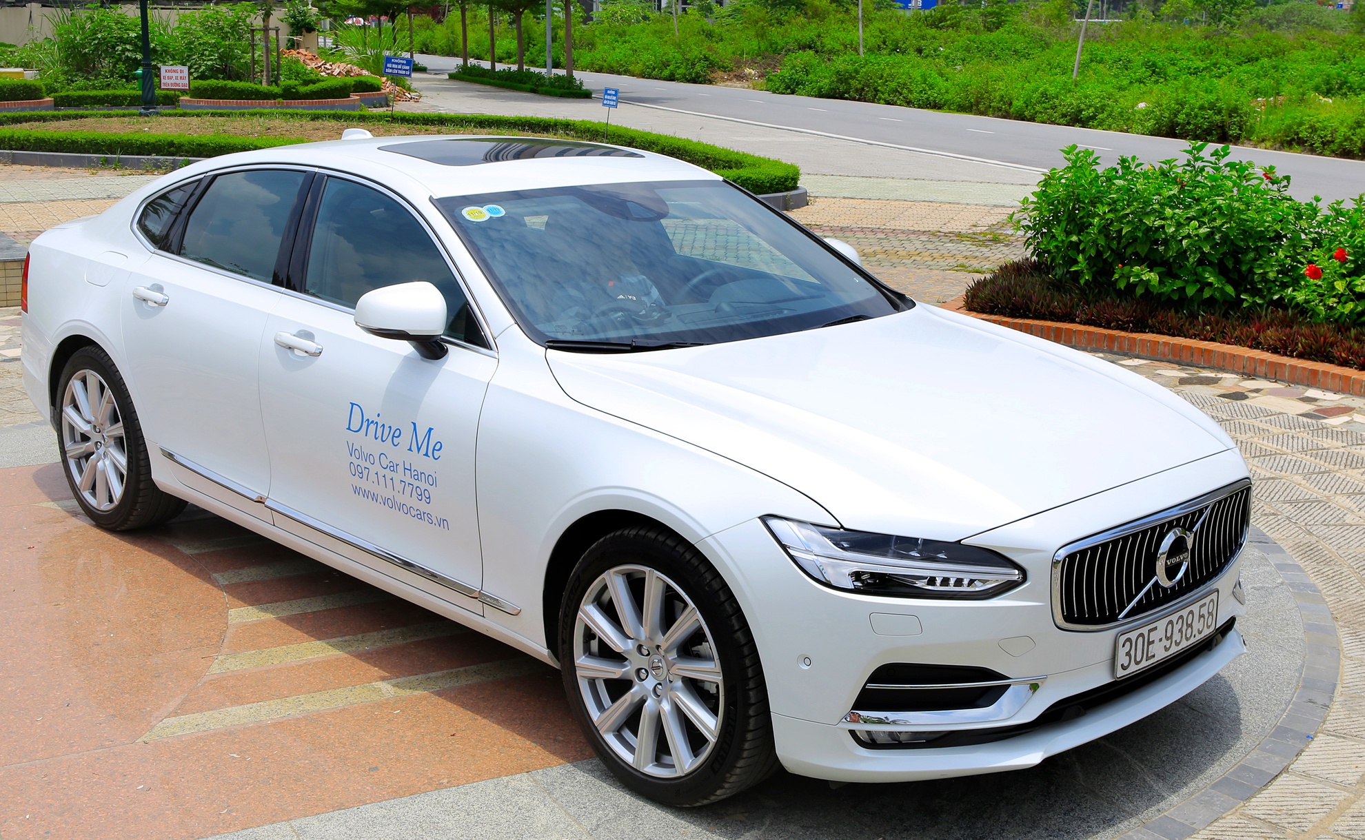 Volvo S90 Inscription ban chinh hang o Viet Nam anh 2