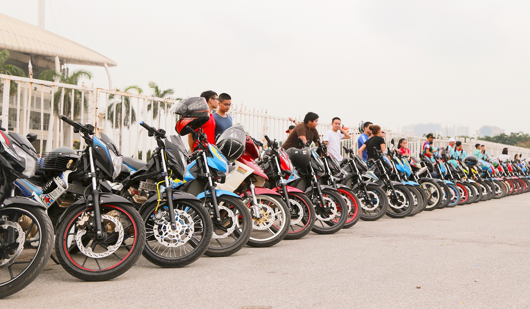 Dan Suzuki Raider R150 o Ha Noi anh 1