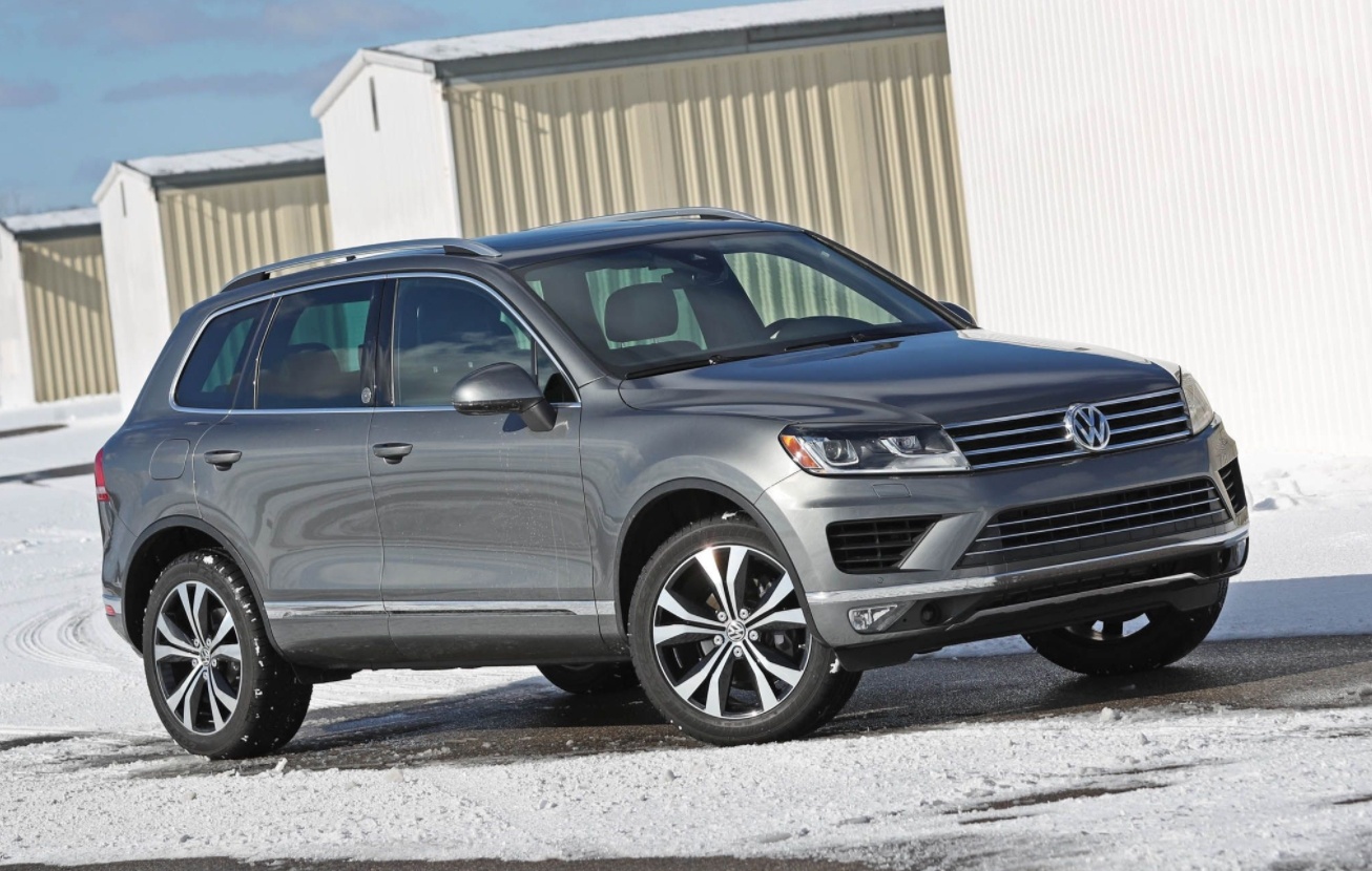 Volkswagen Touareg giảm giá mạnh ở Việt Nam ảnh 2 Volkswagen Touareg giam gia manh o Viet Nam anh 2