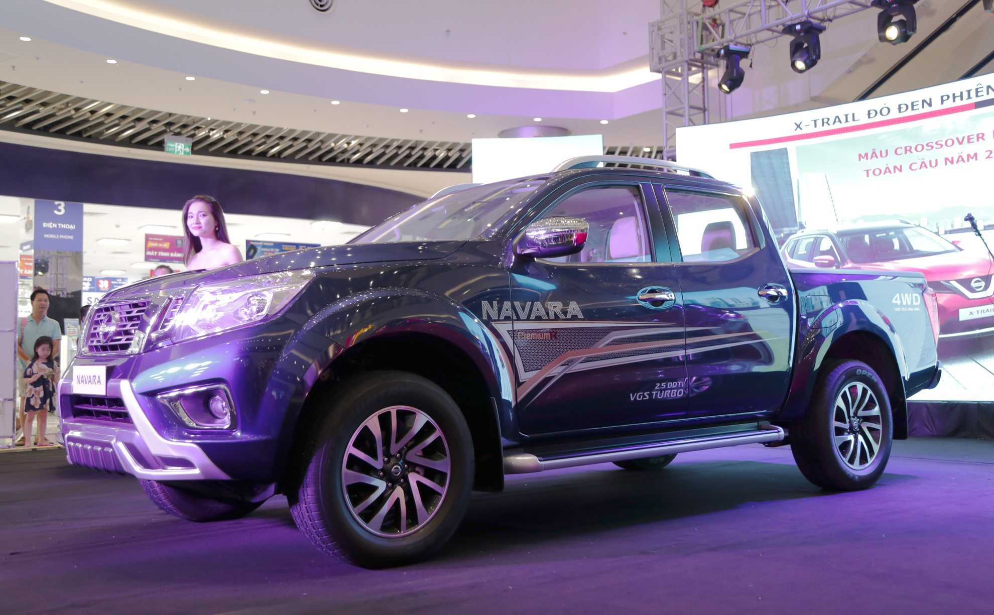 Nissan Navara ban dac biet o Viet Nam anh 1