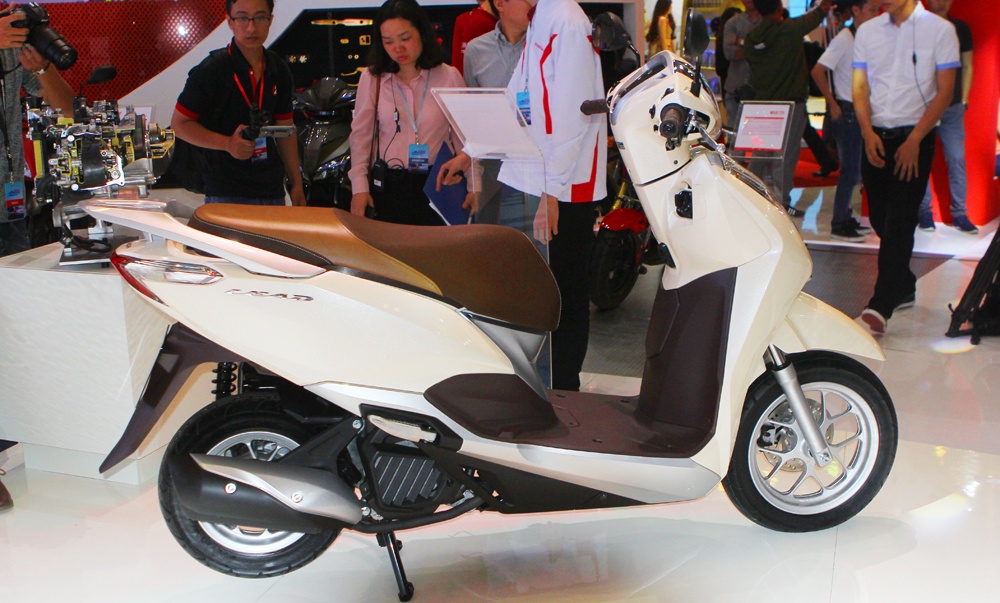Honda Lead 125 voi chia khoa thong minh co gia ban 39,3 trieu dong hinh anh