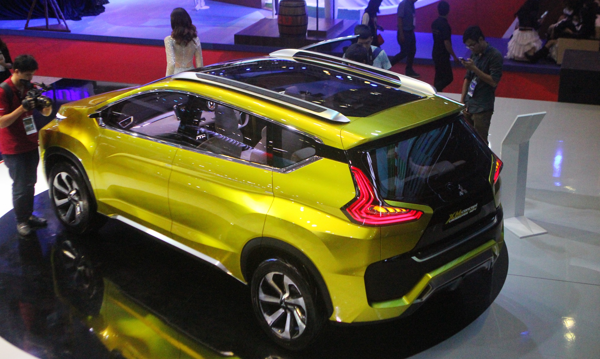 Mitsubishi XM Concept ra mắt ở Việt Nam ảnh 12 Mitsubishi XM Concept ra mat o Viet Nam anh 12