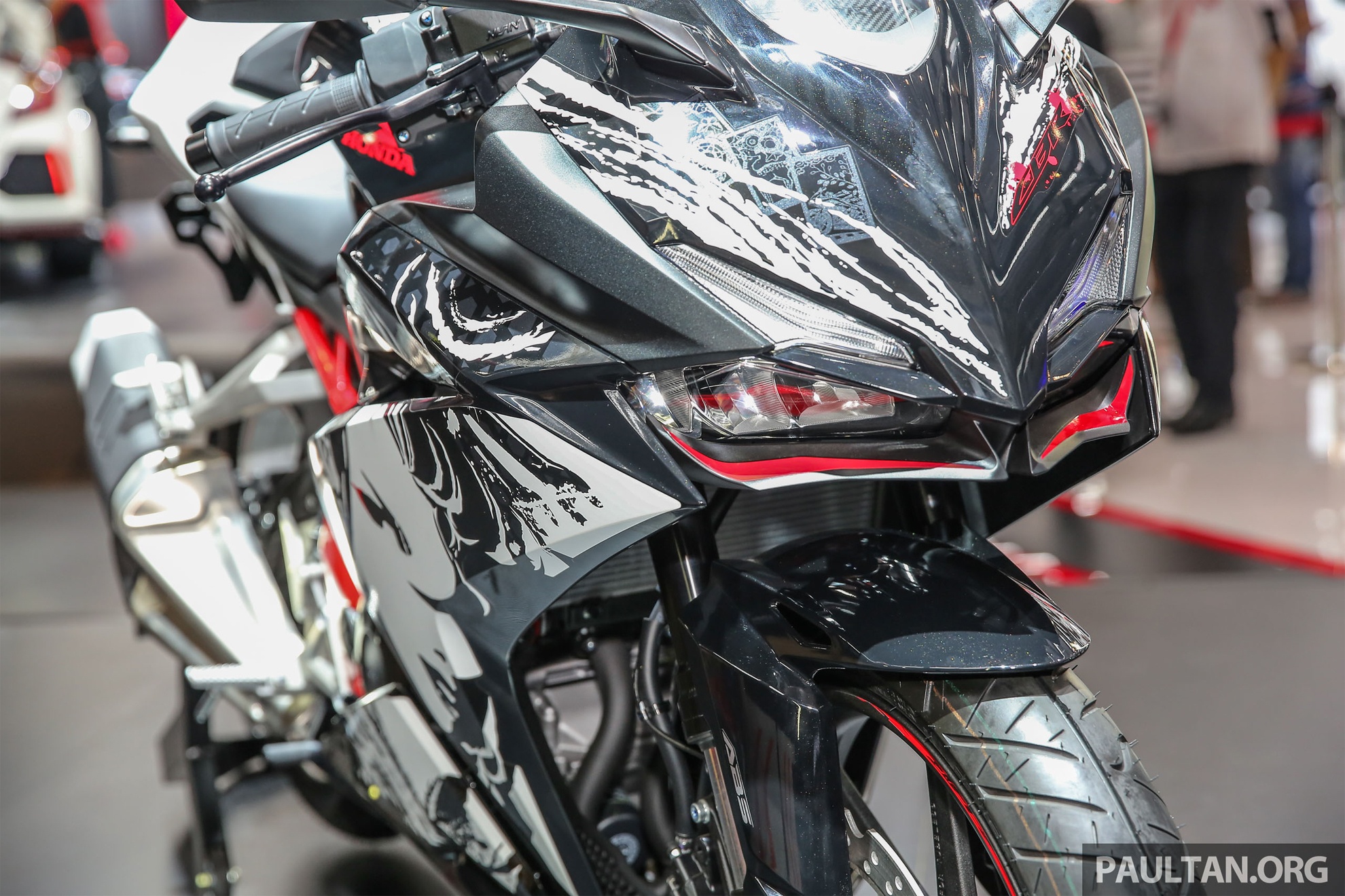 Honda CBR250RR 2017 phiên bản đặc biệt ở Indonesia ảnh 4 Honda CBR250RR 2017 phien ban dac biet o Indonesia anh 4