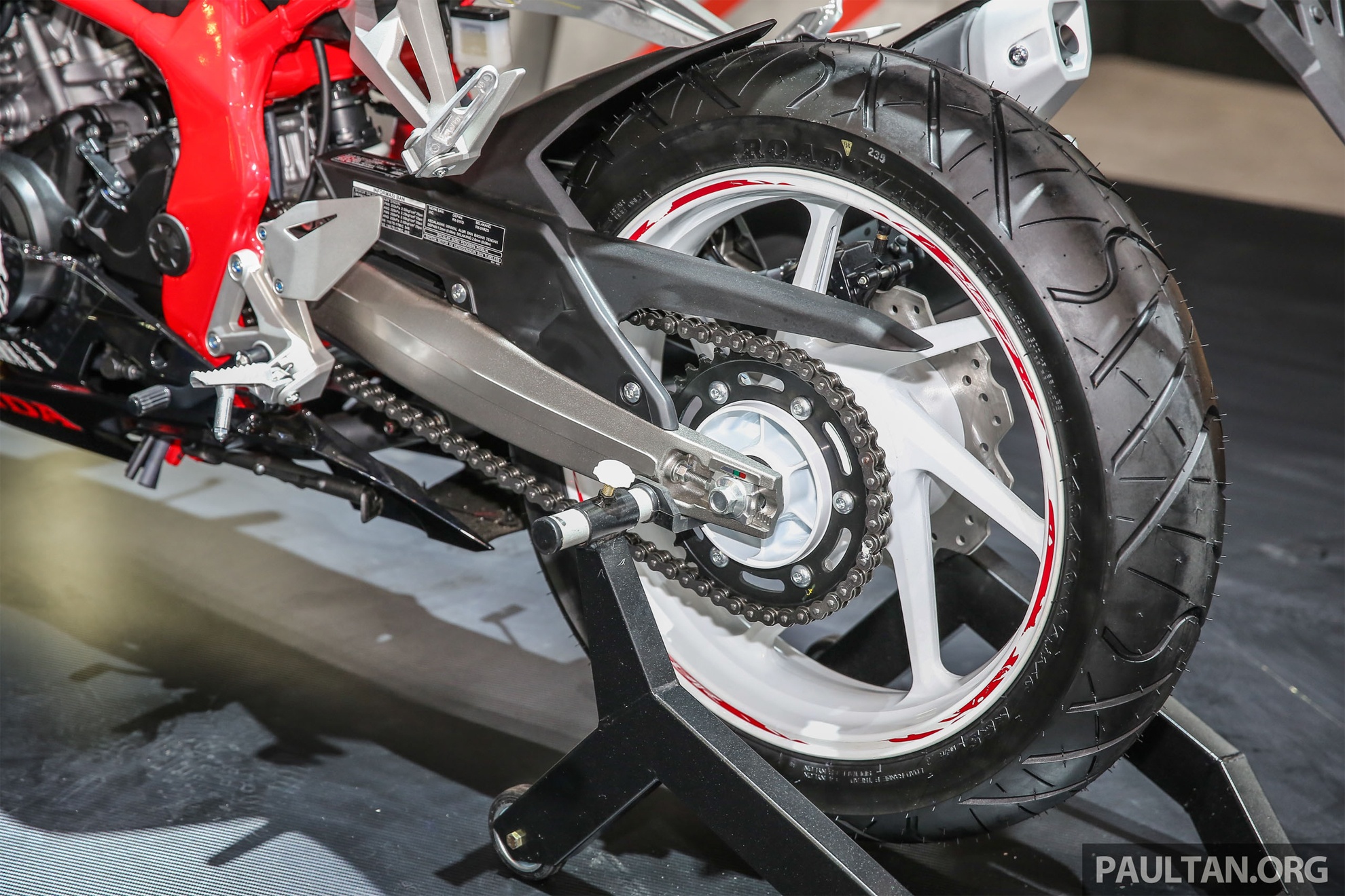Honda CBR250RR 2017 phiên bản đặc biệt ở Indonesia ảnh 7 Honda CBR250RR 2017 phien ban dac biet o Indonesia anh 7