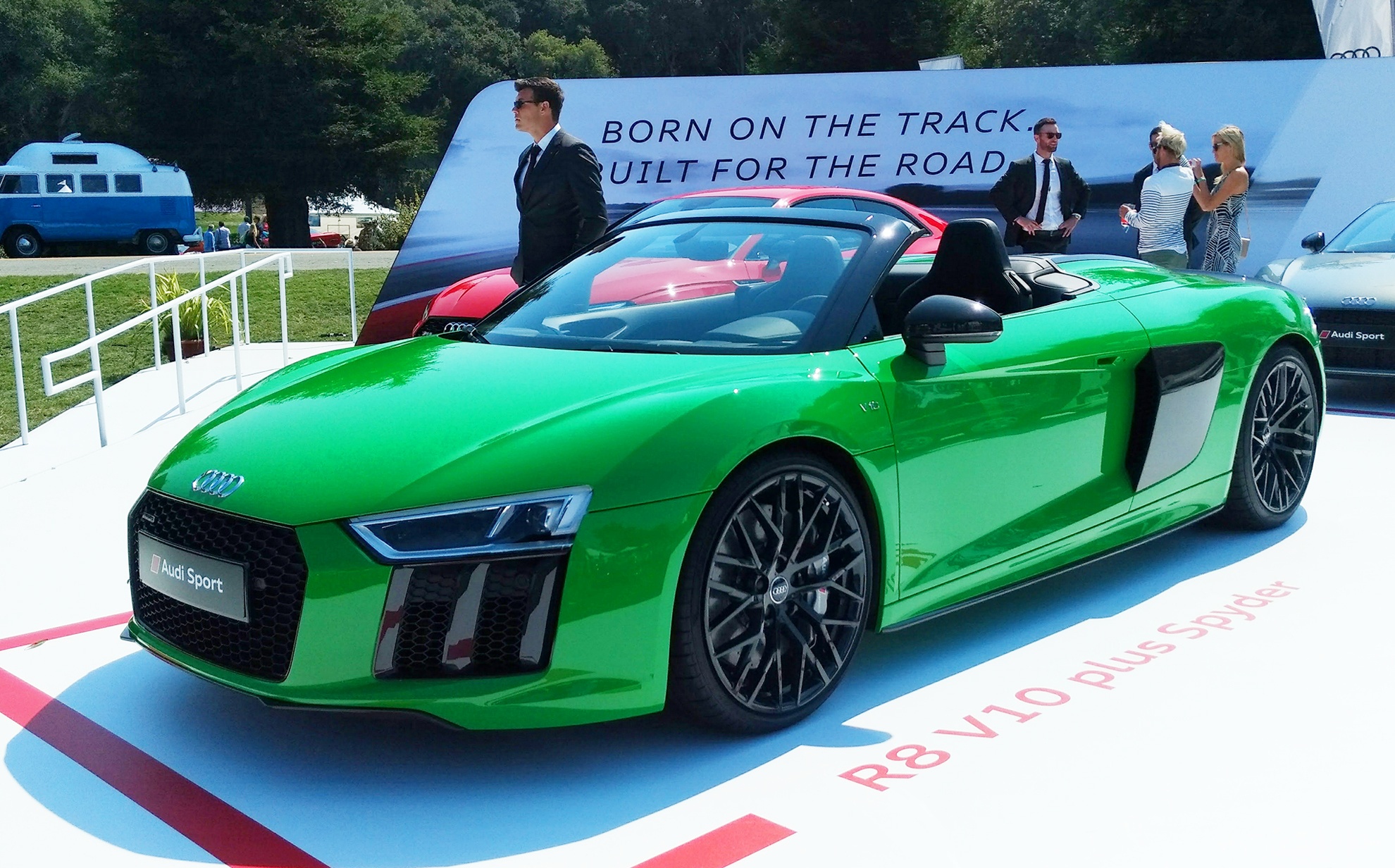 Audi R8 V10 Plus Spyder mau doc o le hoi sieu xe My hinh anh