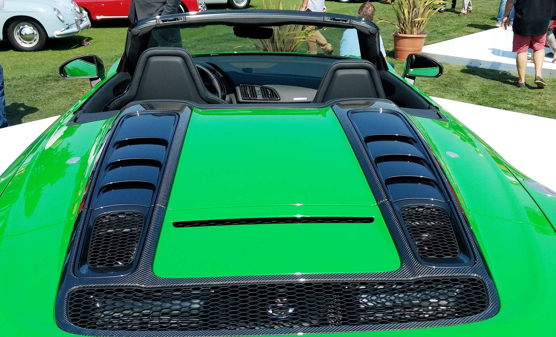 Audi R8 V10 Plus Spyder gia bao nhieu anh 4