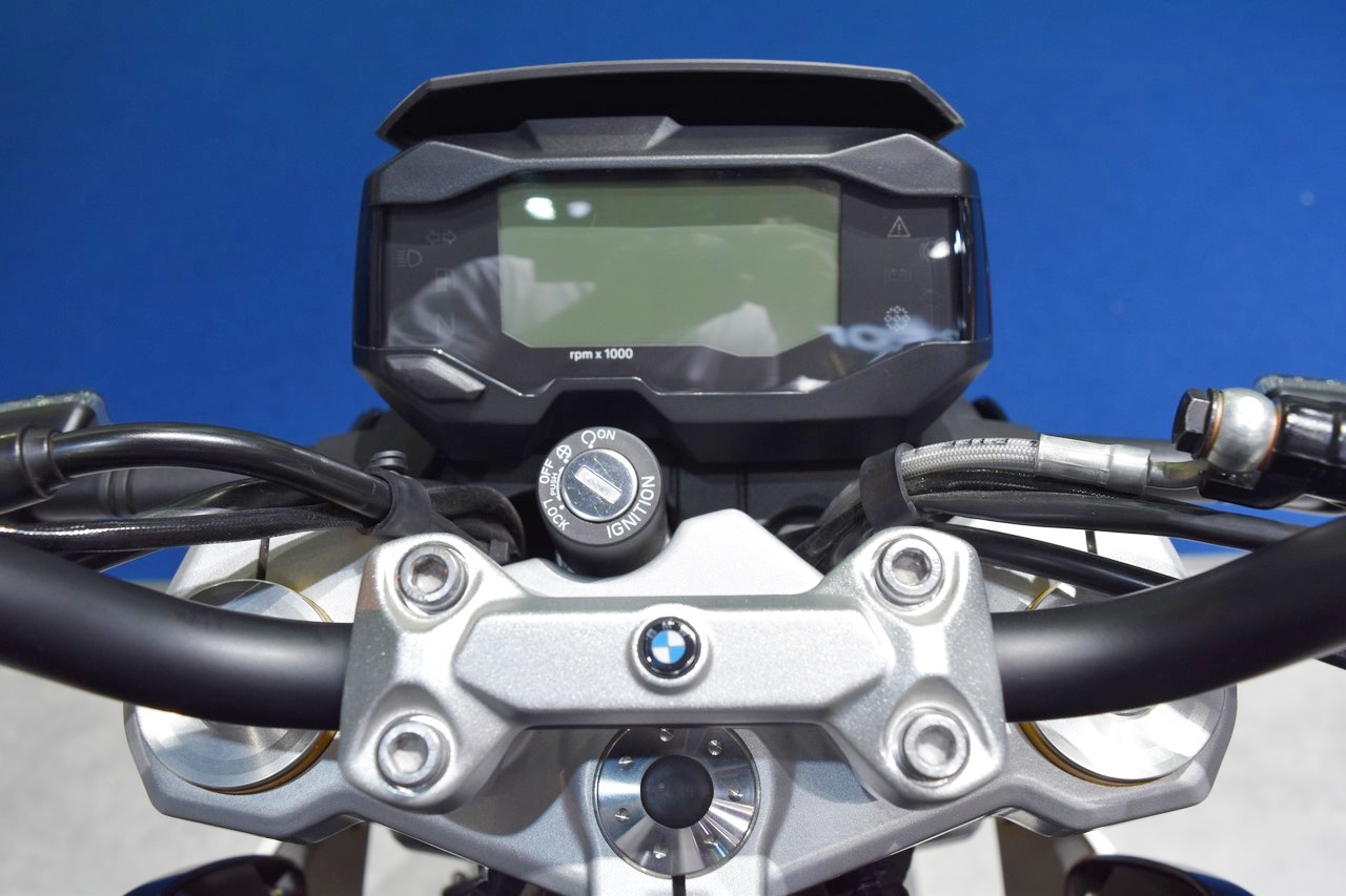 BMW G310R ban o Malaysia anh 4