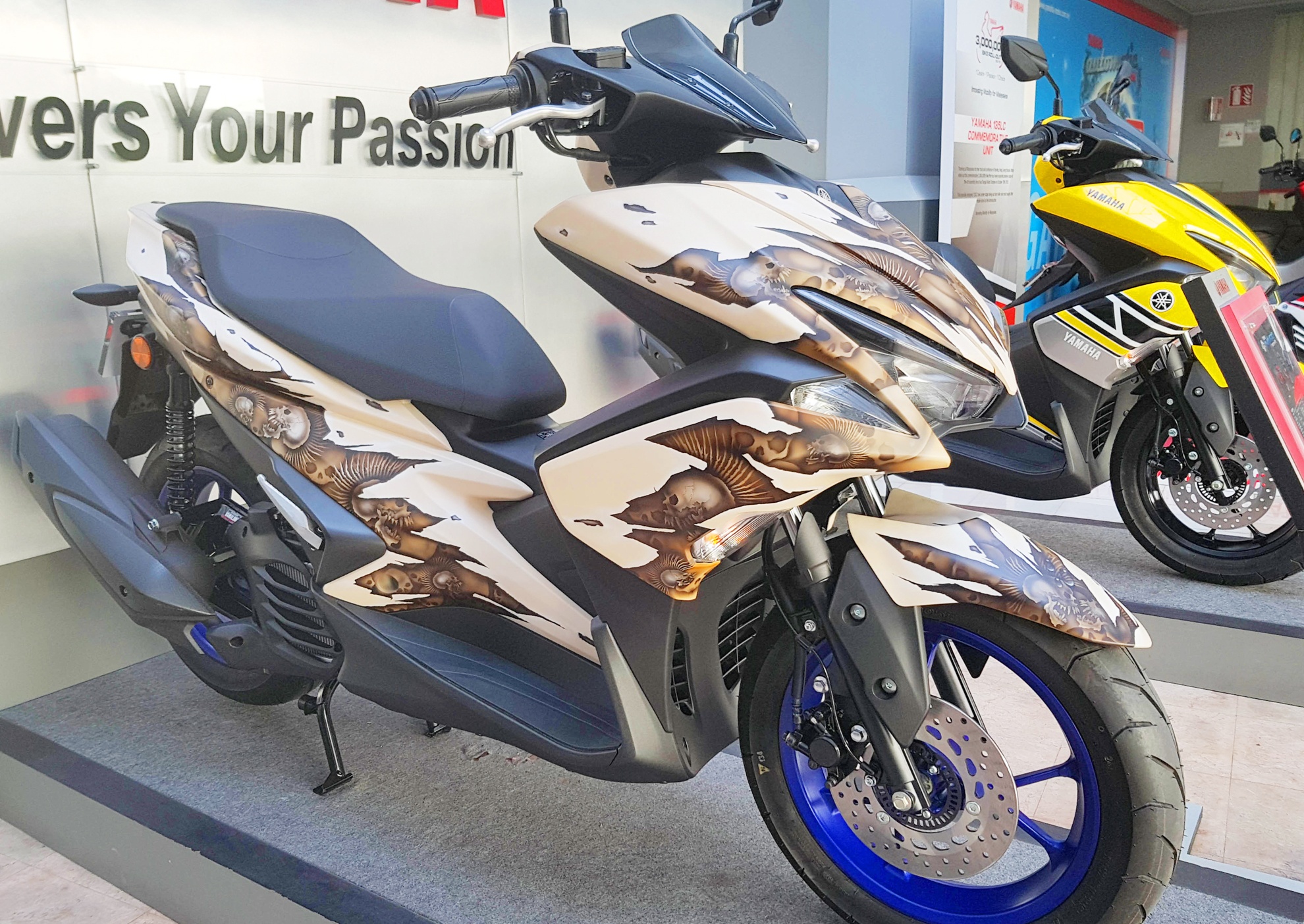 Yamaha NVX 2017 ban o Malaysia anh 5